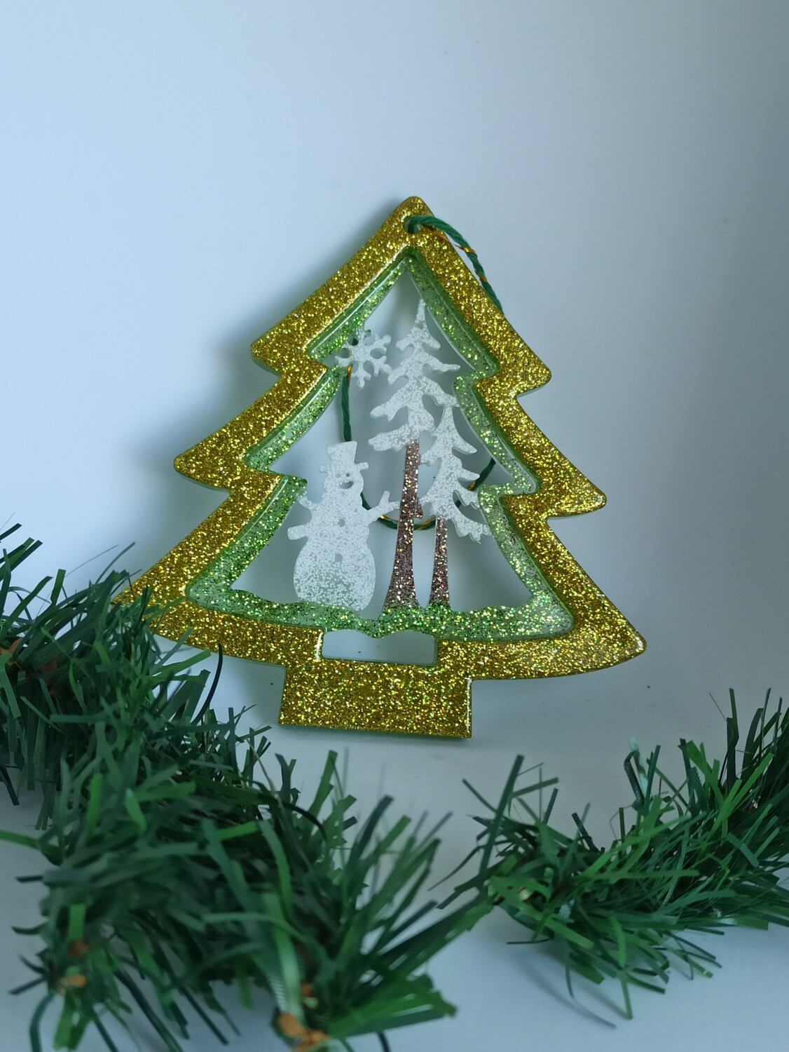 Sapin jaune et vert paillettes