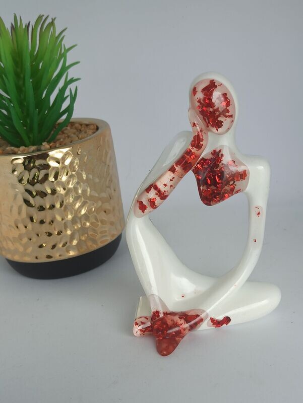 Figurine blanc/rouge Figurine blanc/rouge