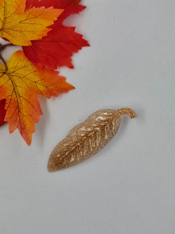 Barrette pince - feuille beige doré marron paillettes Barrette pince - feuille beige doré marron paillettes