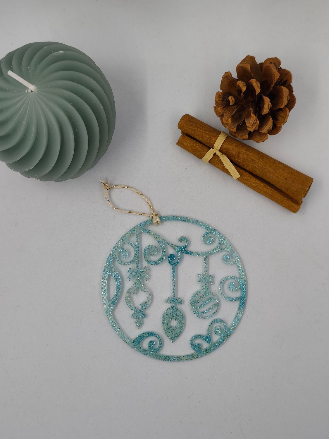 Boule fine - Guirlande bleu paillettes