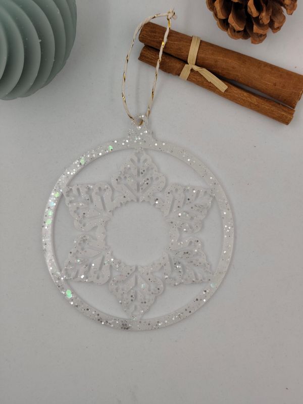 Boule fine - flocon blanc paillettes Boule fine - flocon blanc paillettes