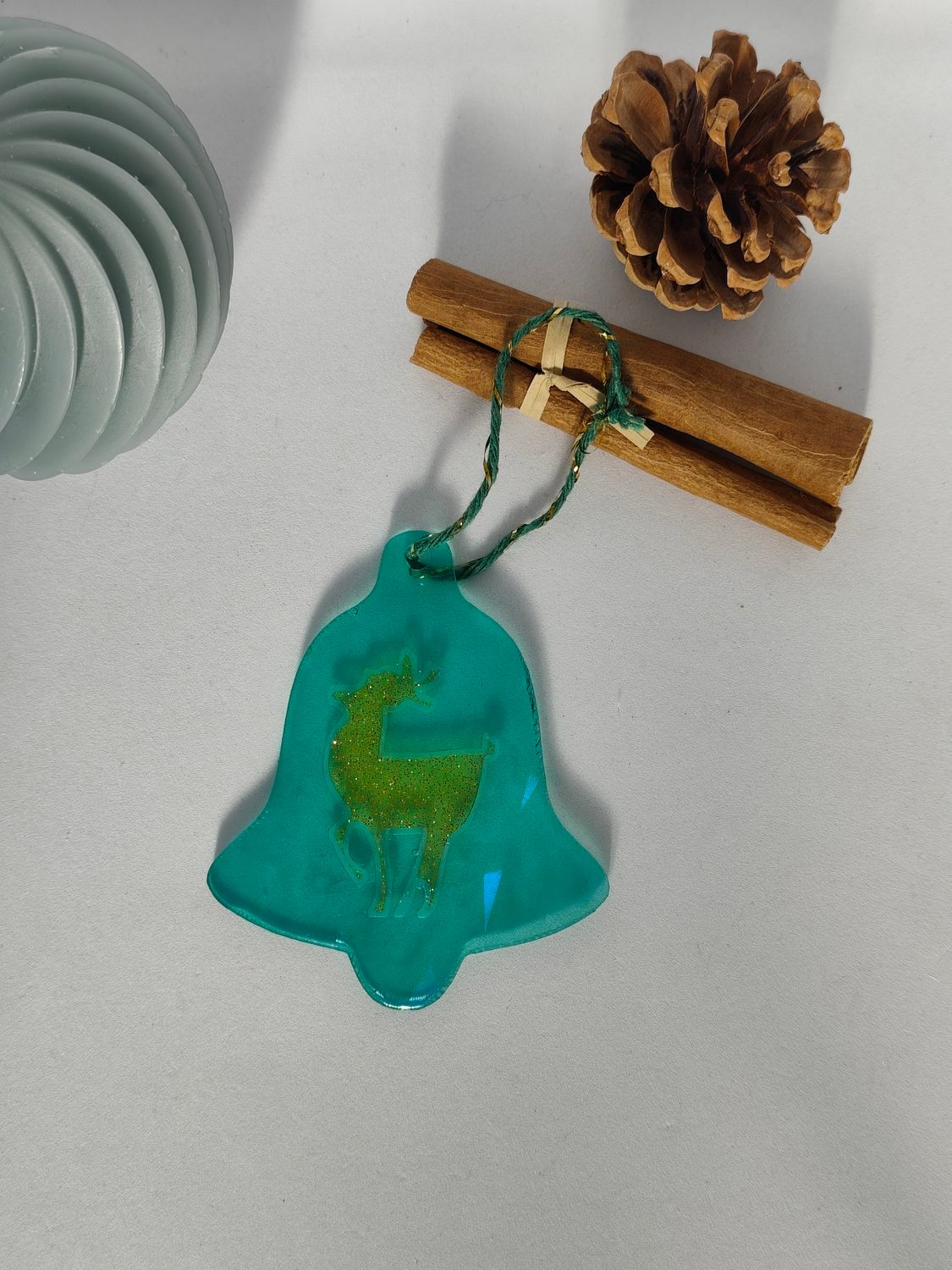 Cloche holographique -  vert / cerf doré