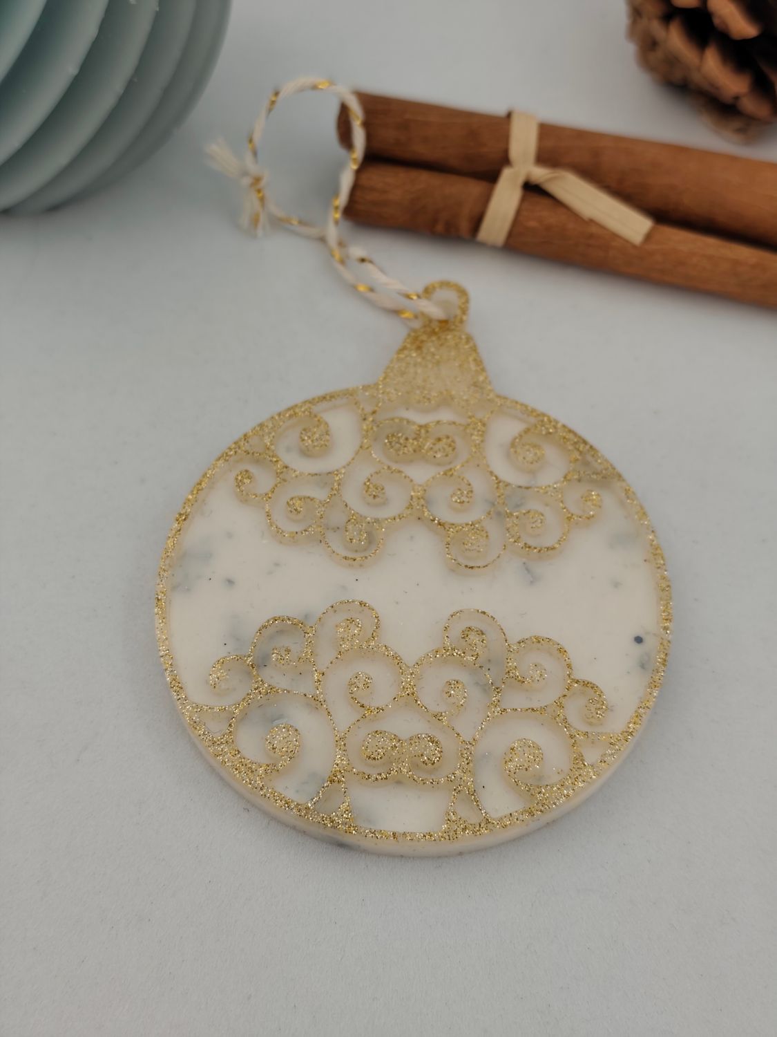 Boule ronde - blanc / doré paillettes