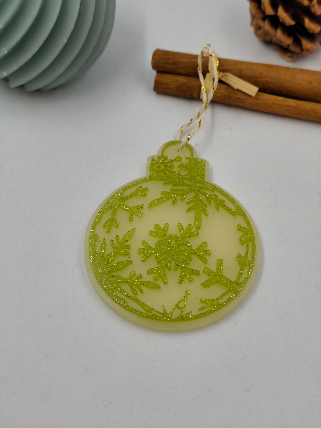 Boule ronde - blanc / vert paillettes