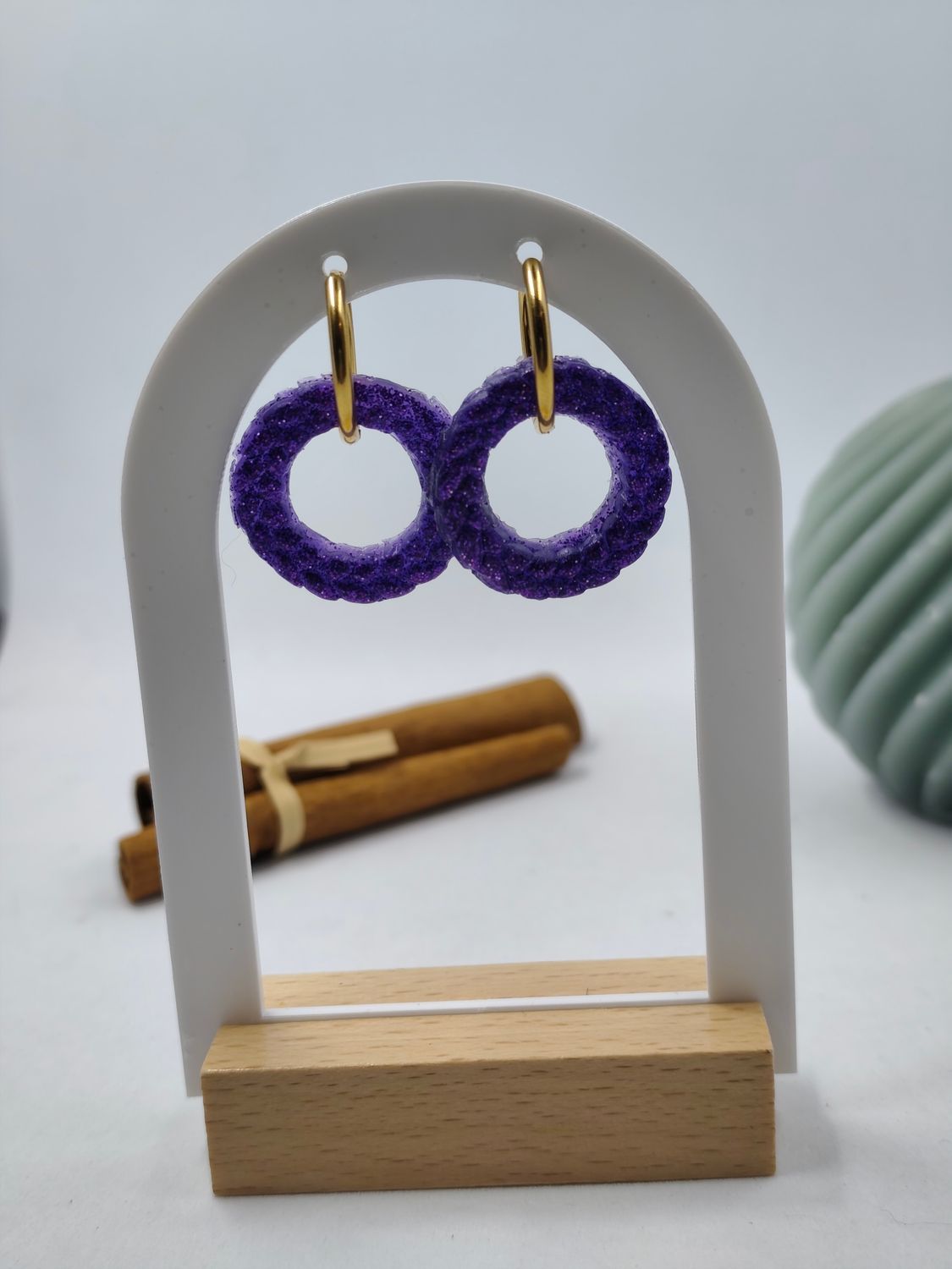 Couronnes - prune paillettes Couronnes - prune paillettes