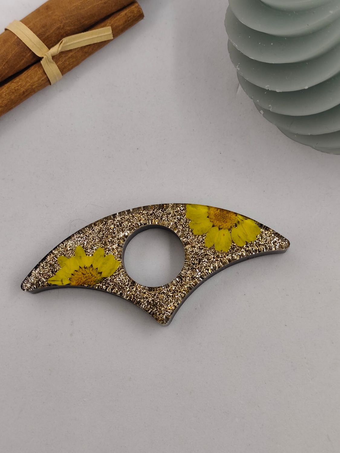 Bague de lecture - fleurs jaunes / paillettes doré/fond noir Bague de lecture - fleurs jaunes / paillettes doré/fond noir