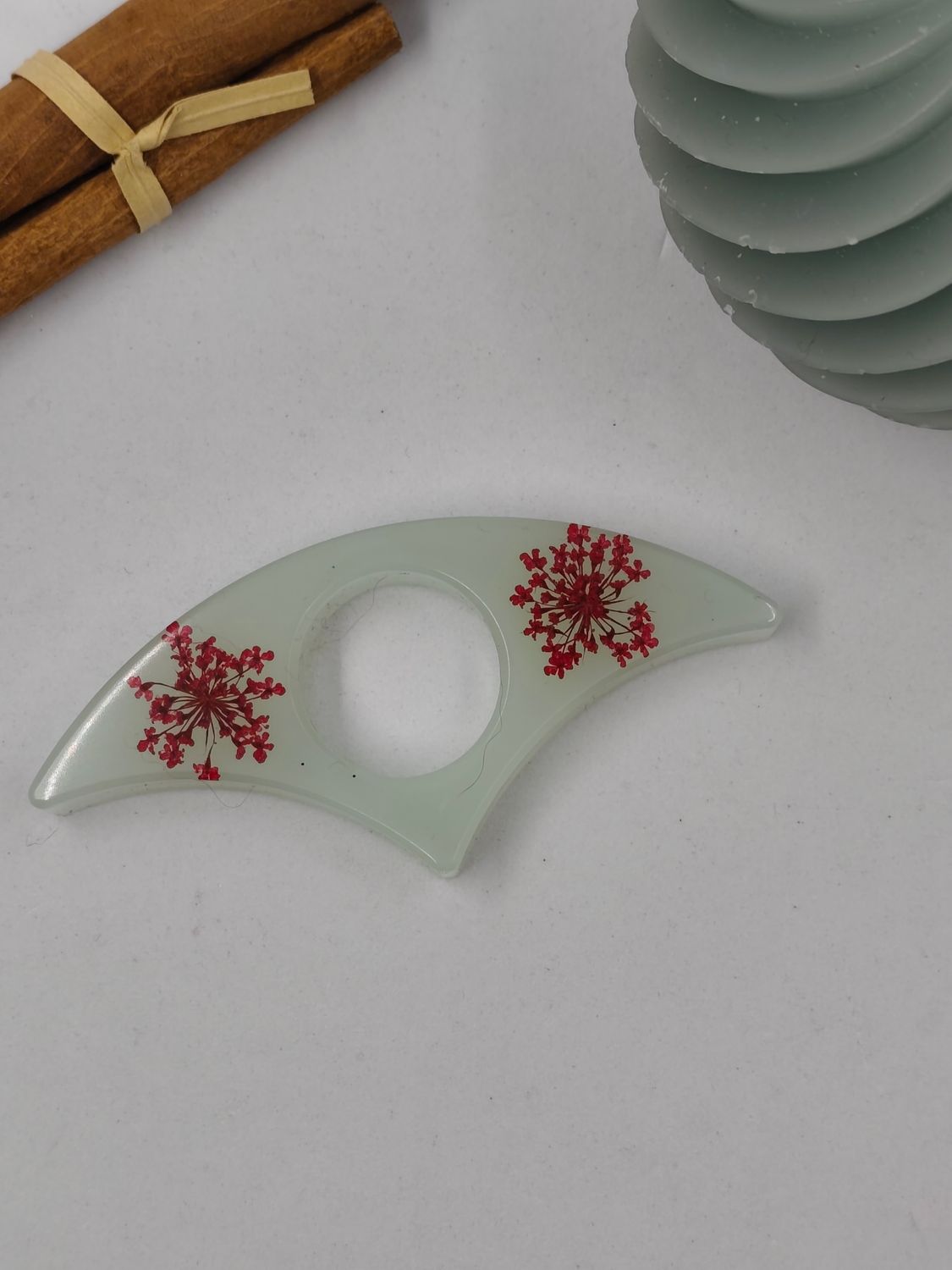 Bague de lecture - fleurs rouge / fond bleu pastel Bague de lecture - fleurs rouge / fond bleu pastel