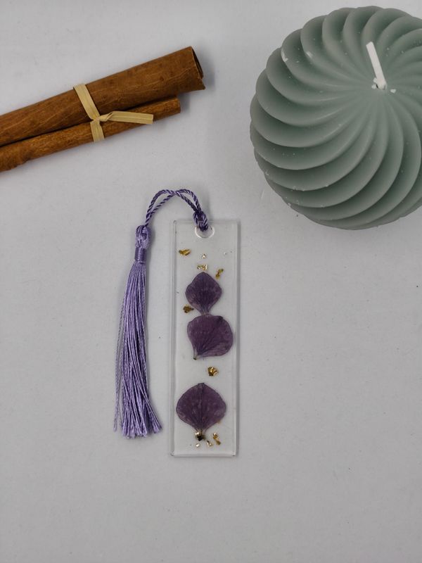 Marque page - fleur séchés Marque page - fleur séchés