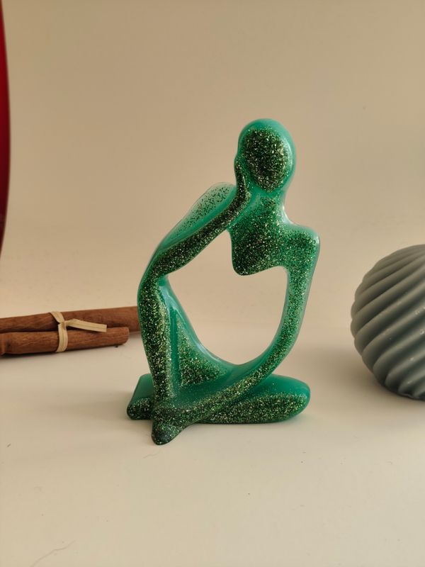 Figurine verte paillettes Figurine verte paillettes