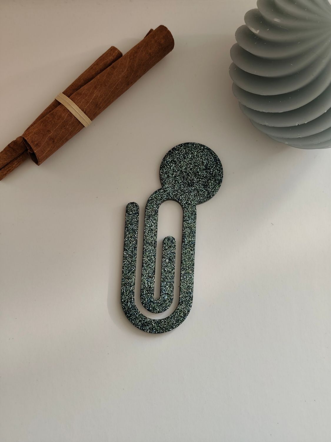 Marque page trombone rond -  paillettes vertes argentés