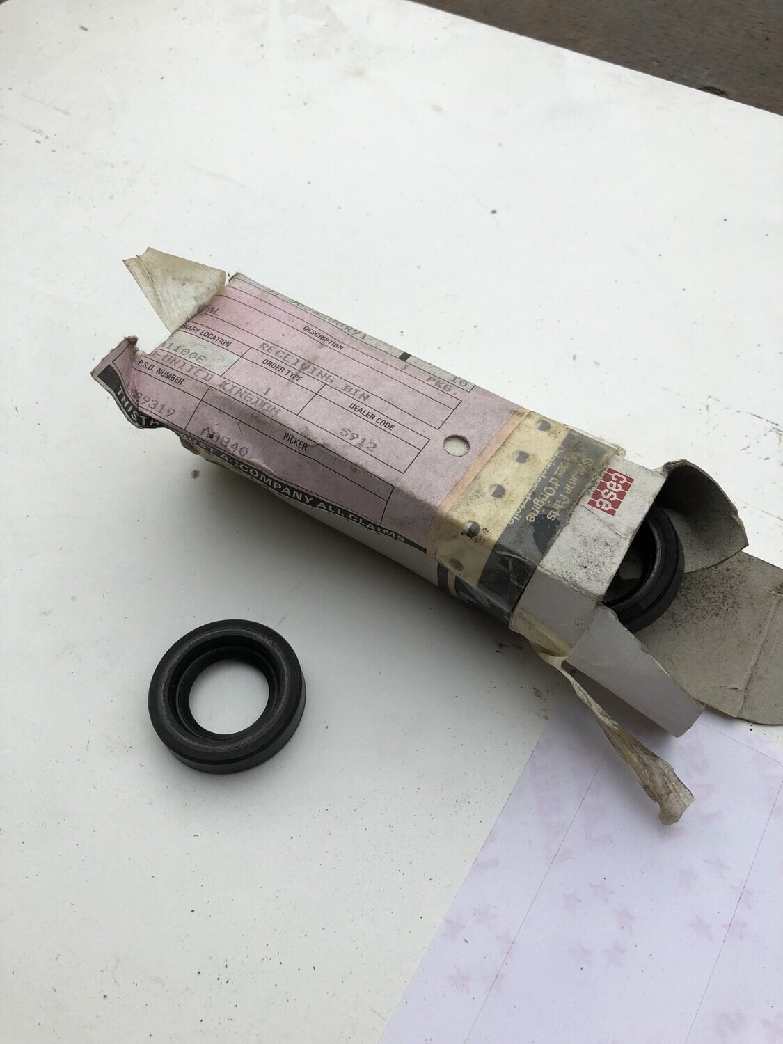 3066288R91 IH diff lock seal