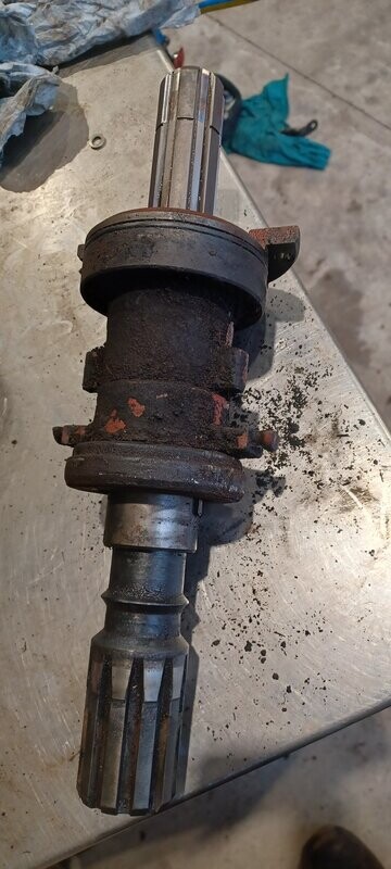 DB 780 gearbox input shaft