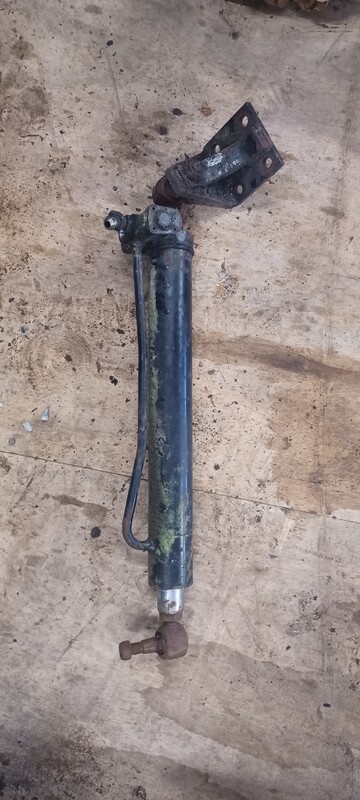 Case 1394 power steering ram