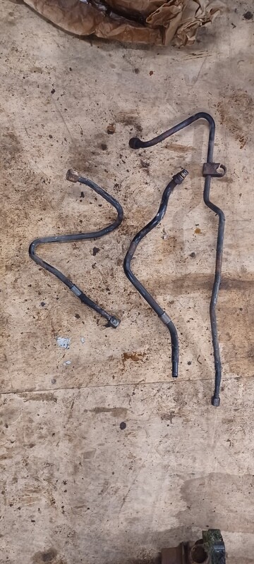 Case 1394 power steering pipes