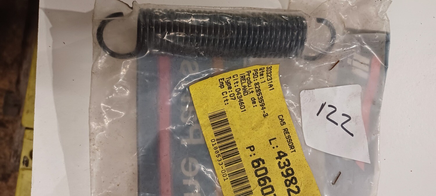 303231A1 Case Ih 32, 42 series PUH spring