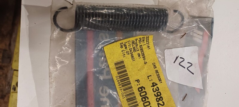 303231A1 Case Ih 32, 42 series PUH spring