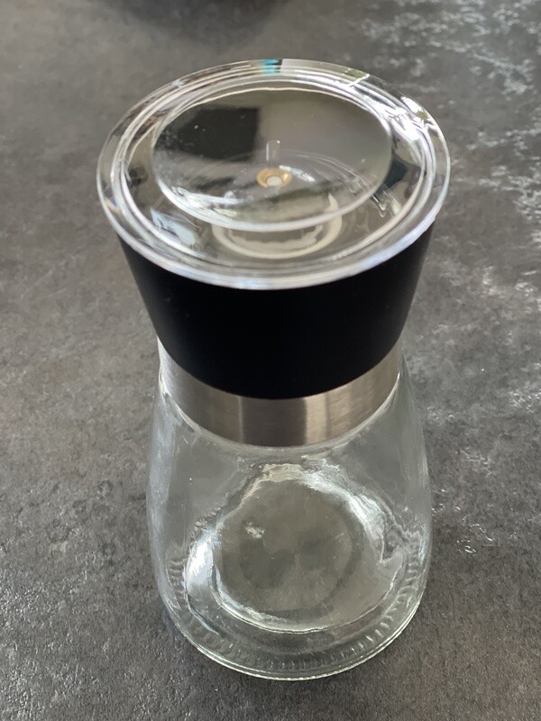 MOULIN A SEL / POIVRE / EPICES EN VERRE
