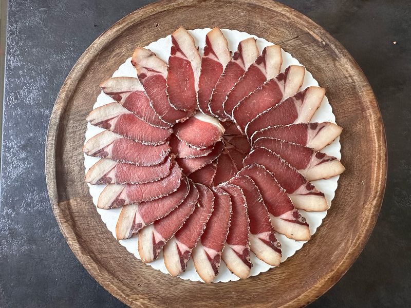 PLANCHE FAUX-FILET DE SANGLIER SAUVAGE DES VOSGES TRANCHÉ- 200GR