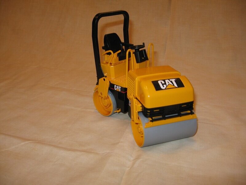 Bruder CAT - Tandem-Vibrationswalze ohne Fernsteuerung Bruder CAT - Tandem-Vibrationswalze ohne Fernsteuerung