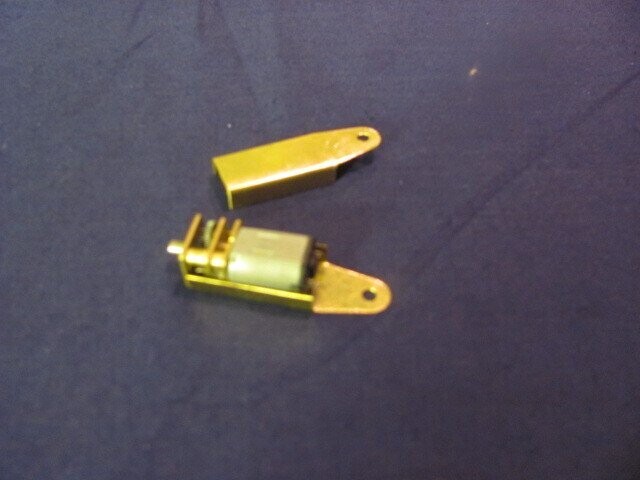 Minigetriebemotorhalter aus Messing Minigetriebemotorhalter aus Messing