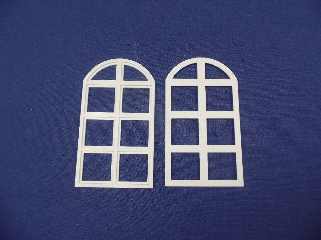 Fensterrahmen breit ohne Scheiben