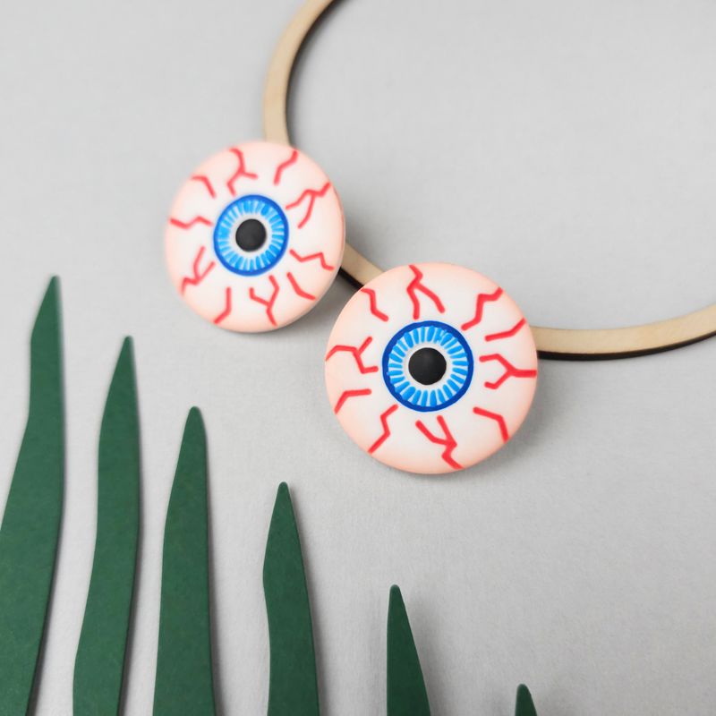 Spooky Scary Eyes Halloween Earrings