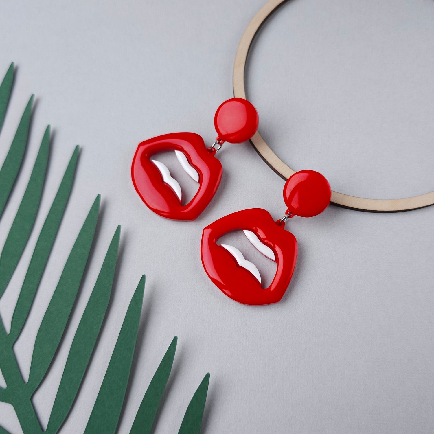 Red pop art lips earrings