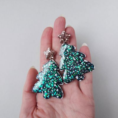 Snowy Dark Green Christmas tree earrings