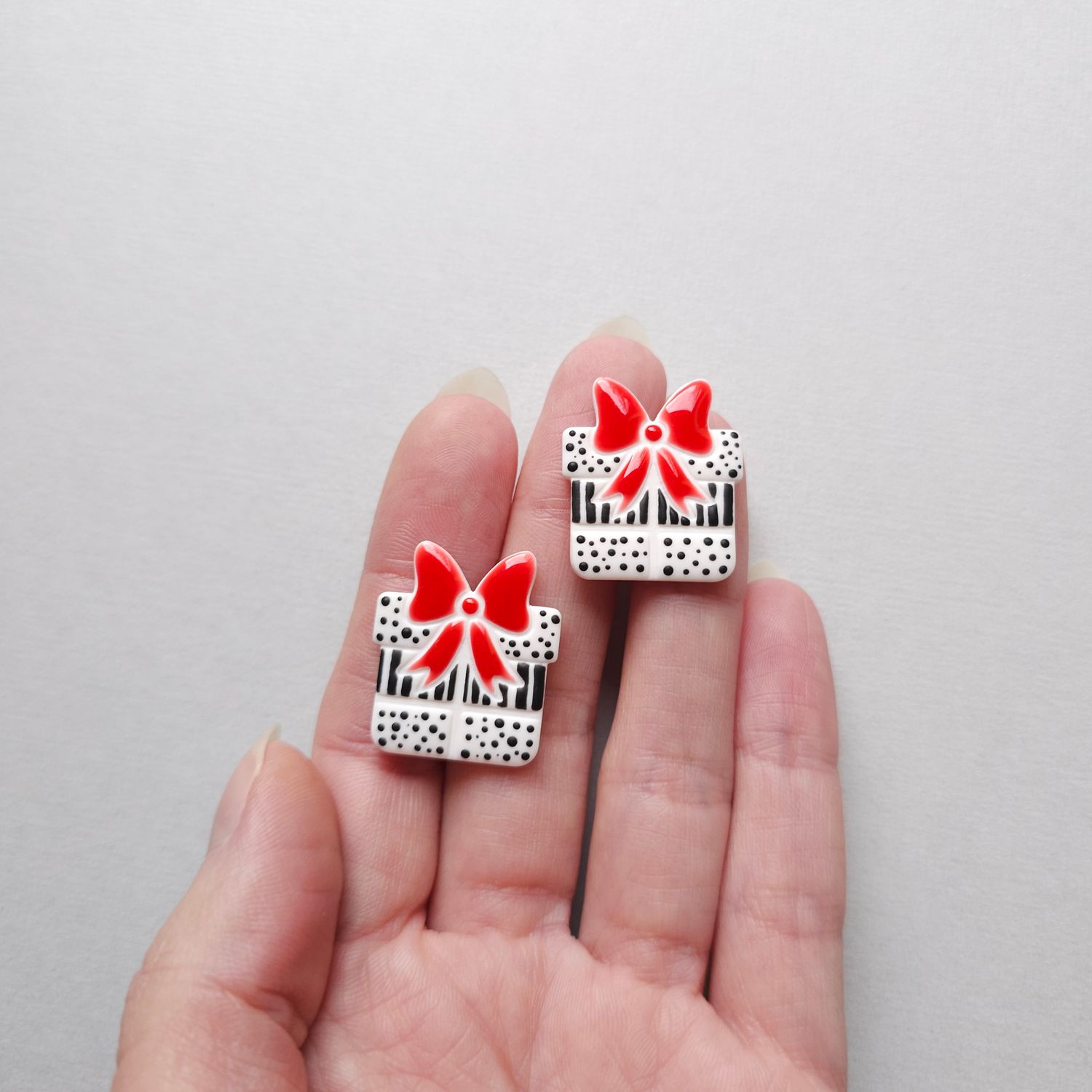 Christmas Present Studs