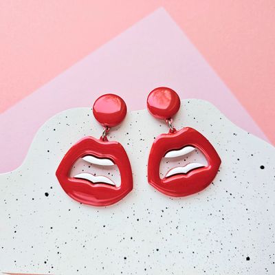 Red pop art lips earrings