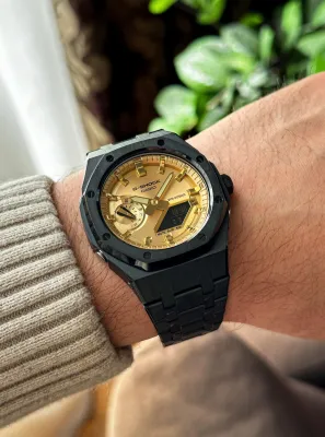 G-SHOCK CasiOak Full Black-with gold watch dial