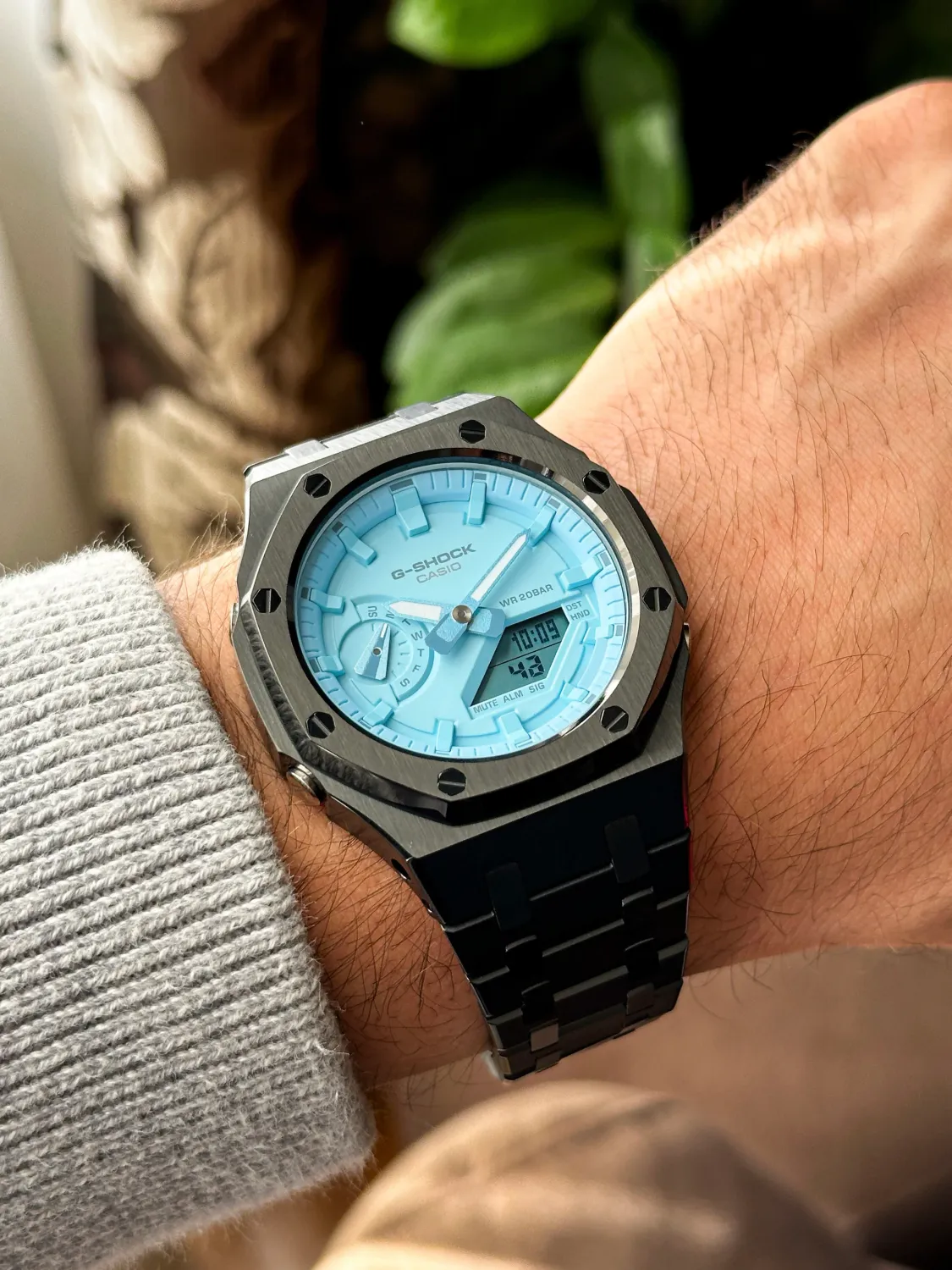 G-SHOCK CasiOak Full Black with Tiffany dial