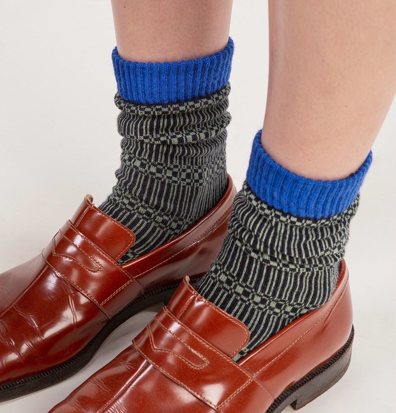 Wolvis socks Bauhaus Matcha