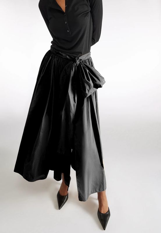 LIVIANA CONTI rok