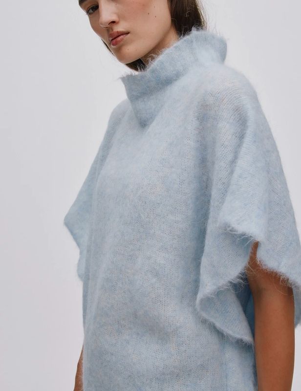 RABENS SALONER Asna ice blue knit top RABENS SALONER Asna ice blue knit top