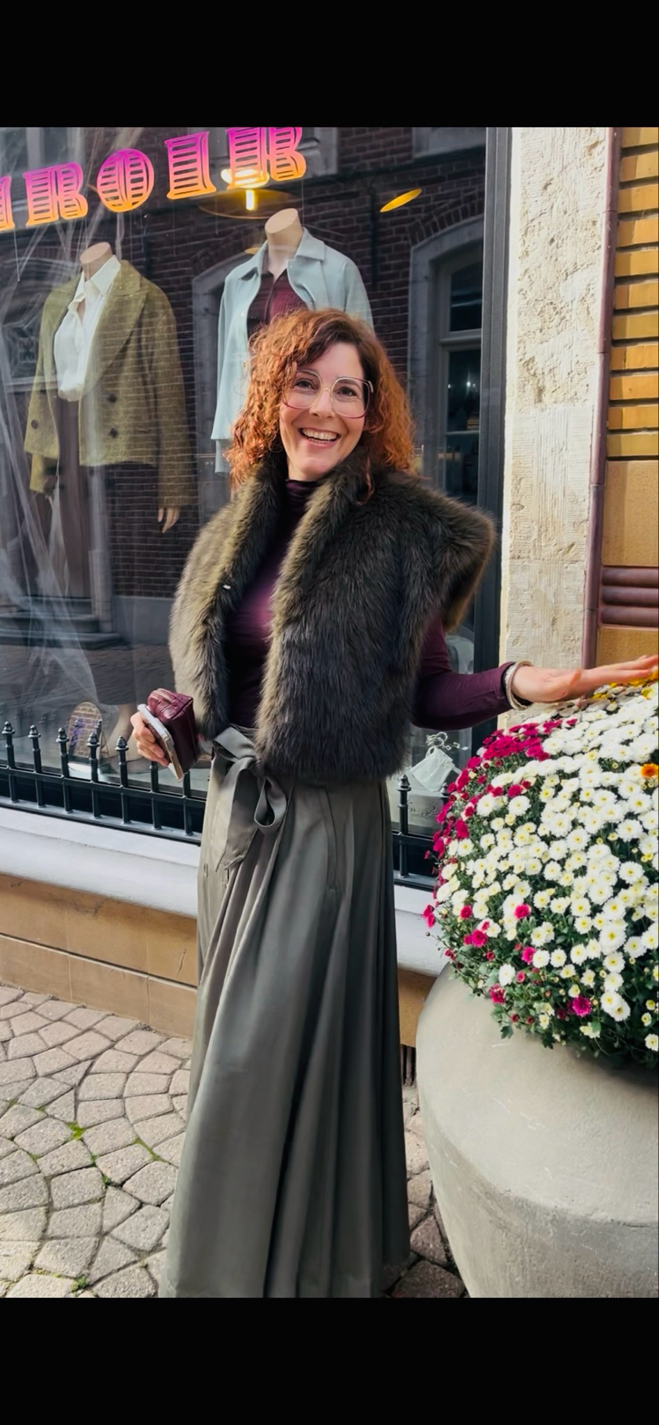 LIVIANA CONTI maxi col Sydney - the