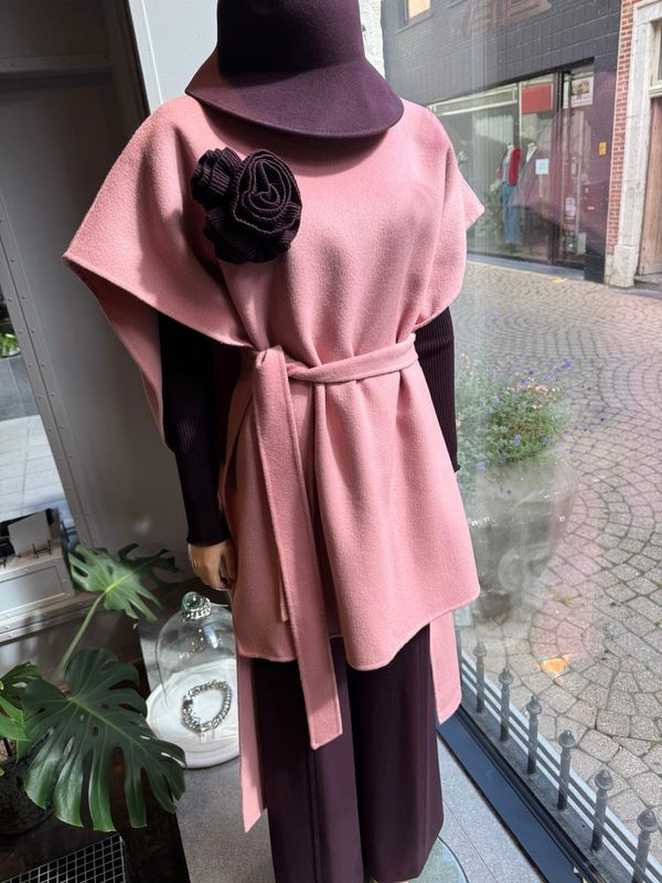 LIVIANA CONTI cape pink
