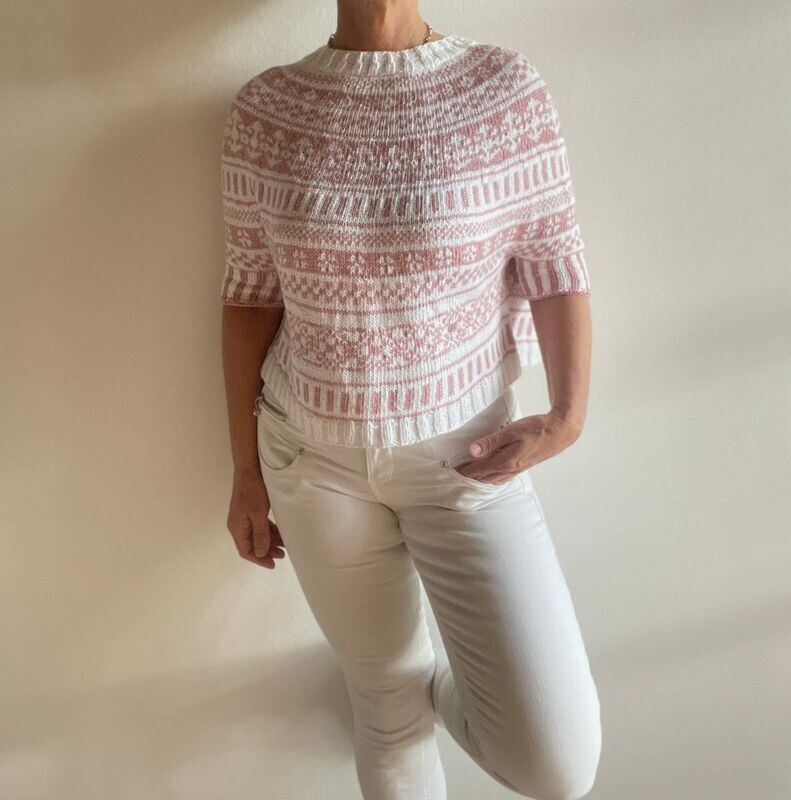 STRICKKIT Poncho Sweater SHARNI STRICKKIT Poncho Sweater SHARNI