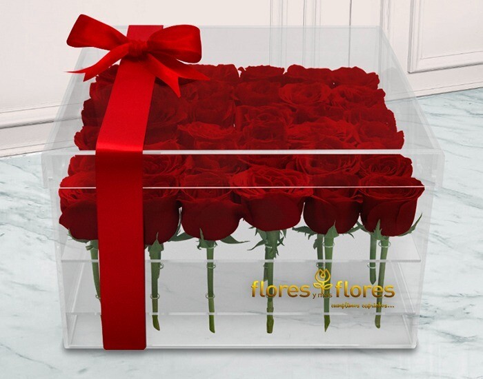 36 Rosas Premium en caja Acrílico | GIORDANA