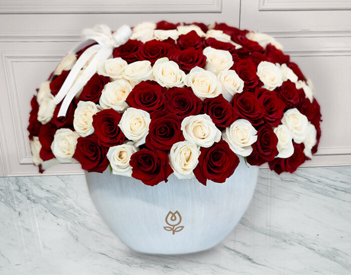 150 Rosas Rojas y Blancas en cerámica | LOULOU