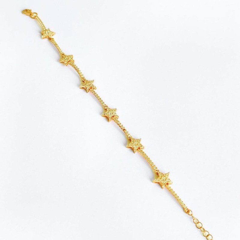 Cozy stars gold