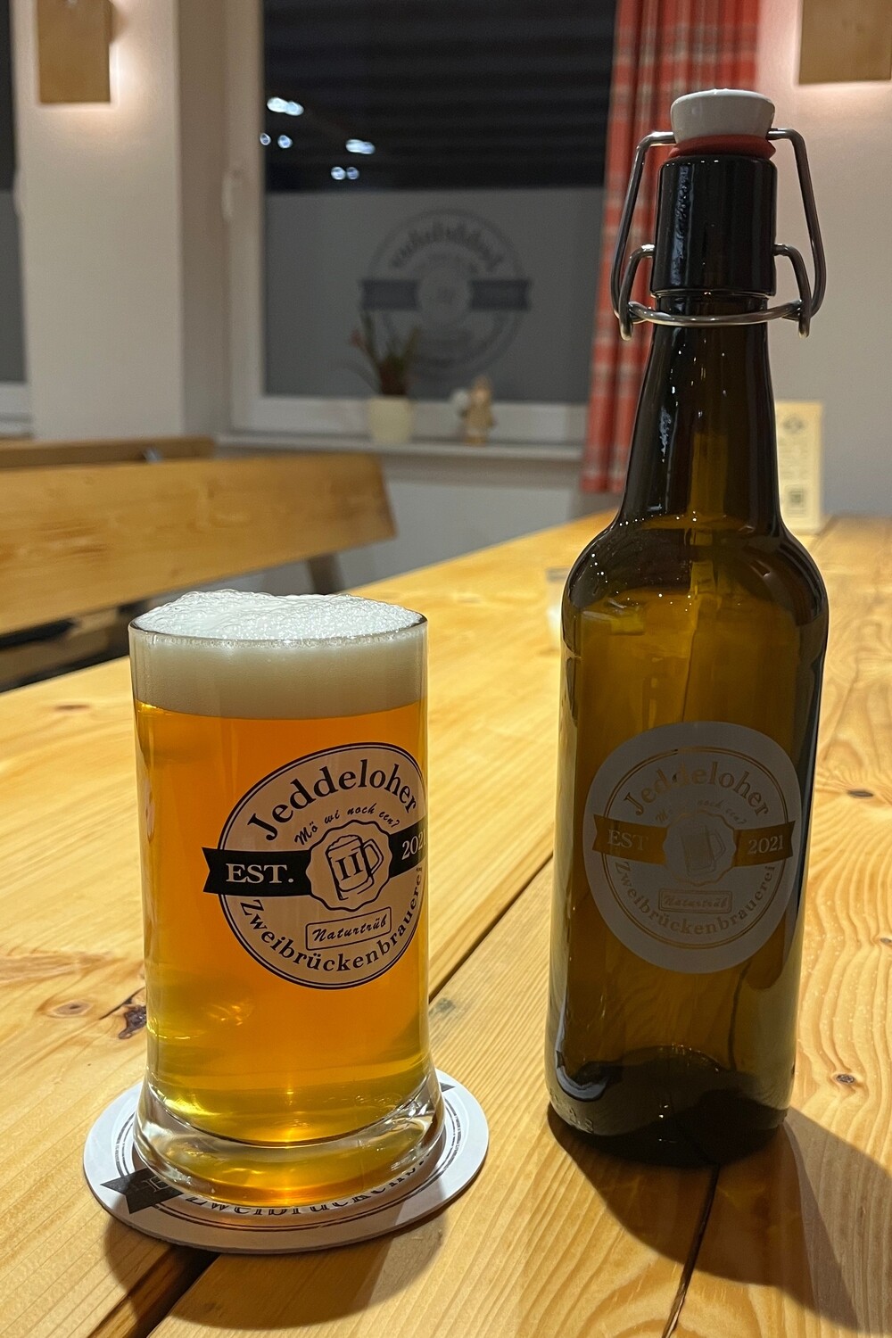 Jeddeloher Pils 0,5 Liter Maurerflasche