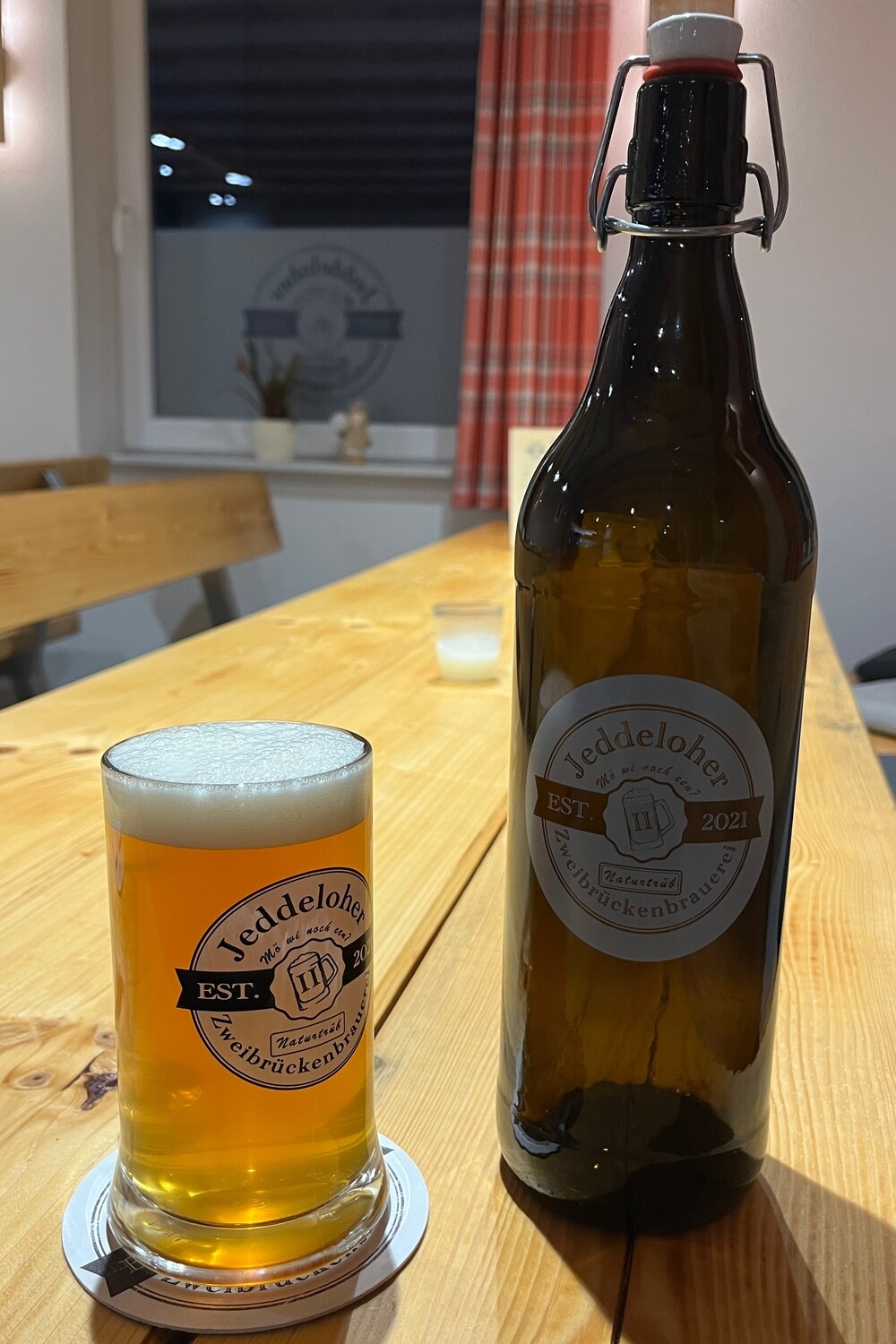Jeddeloher Pils 1,0 Liter Maurerflasche
