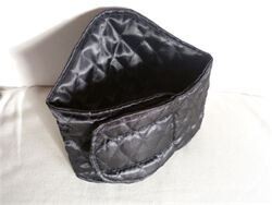 Pipi pad  noir ou rouge  de sur-couche 11/12 cm de large , 34/35 cm