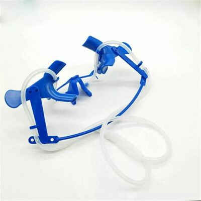 Nola Cheek Retractor