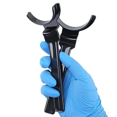 Black Lip Retractor