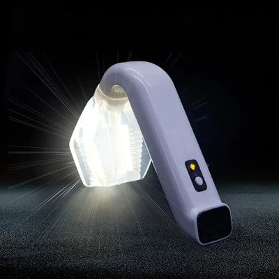 MaxBite LED Retractor
