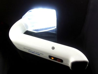 MaxBite LED Retractor
