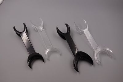 Double-sided Retractor