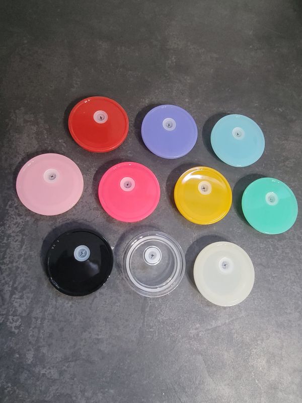 Plastikdeckel